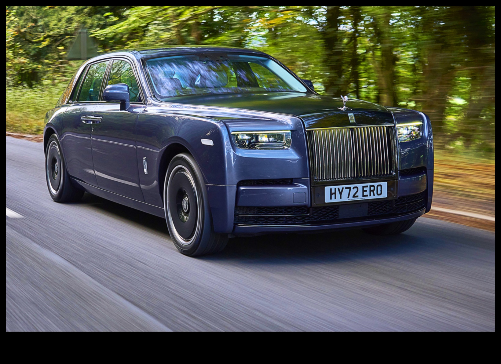 Opulence in Motion: Exploring the World of Luxury Vehicles